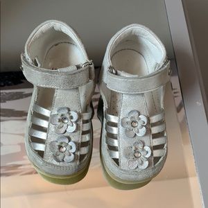 Silver leather Falcotto leather sandals.